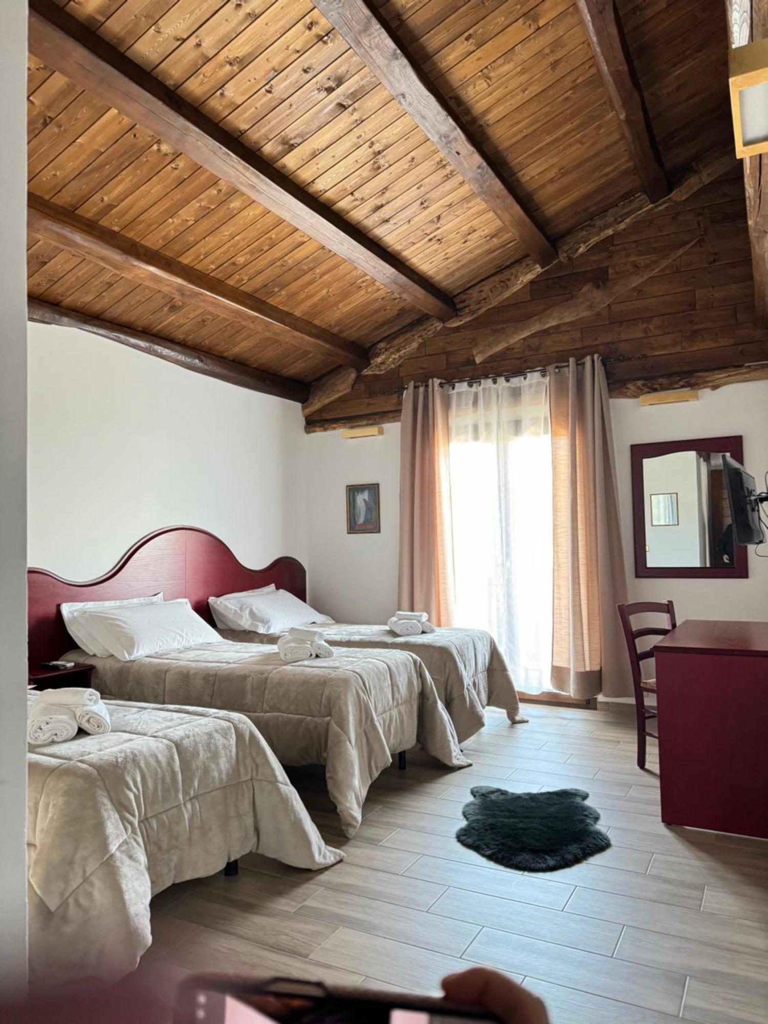 Bed and Breakfast Is Cubas Desulo Esterno foto