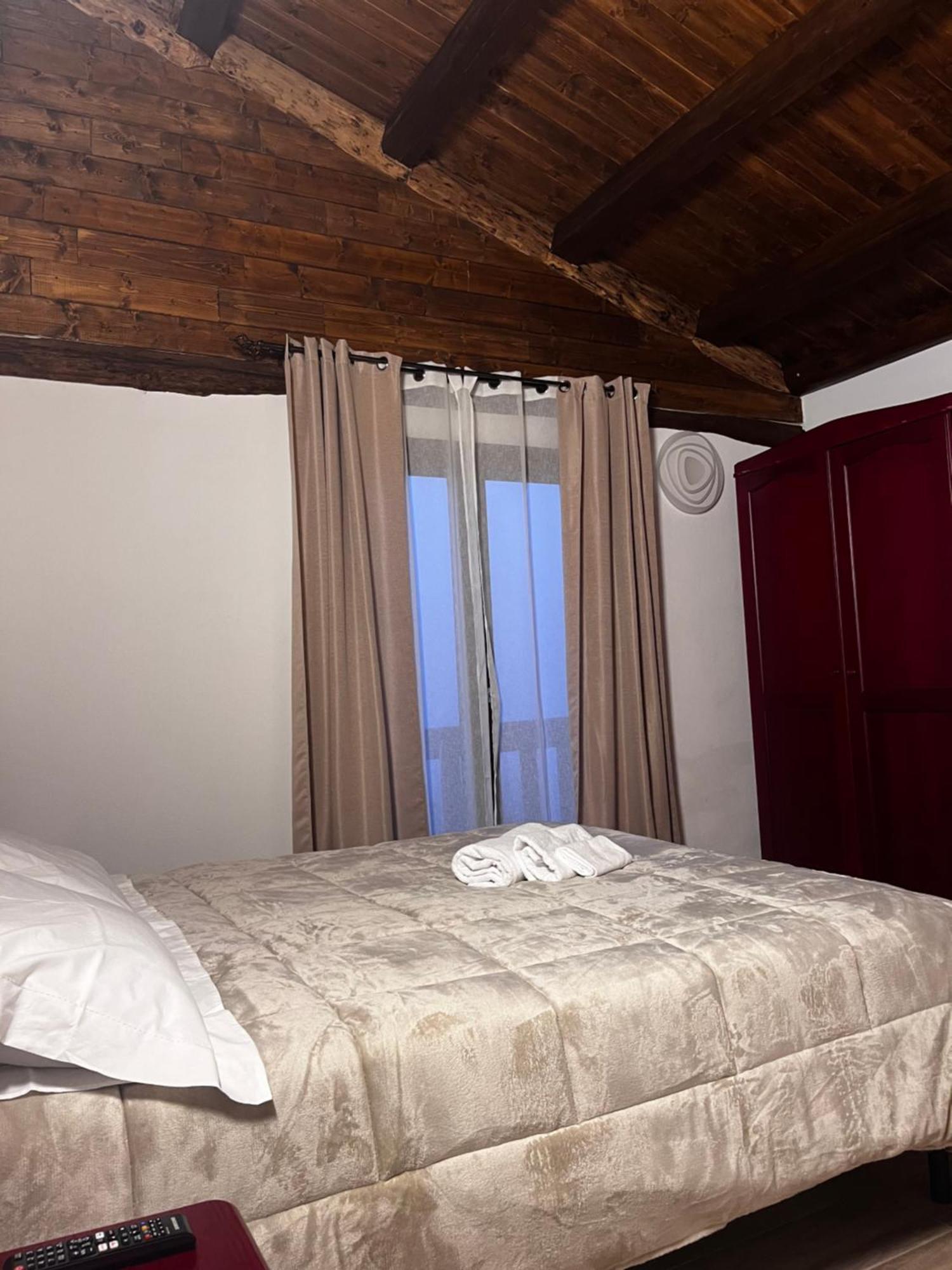 Bed and Breakfast Is Cubas Desulo Esterno foto