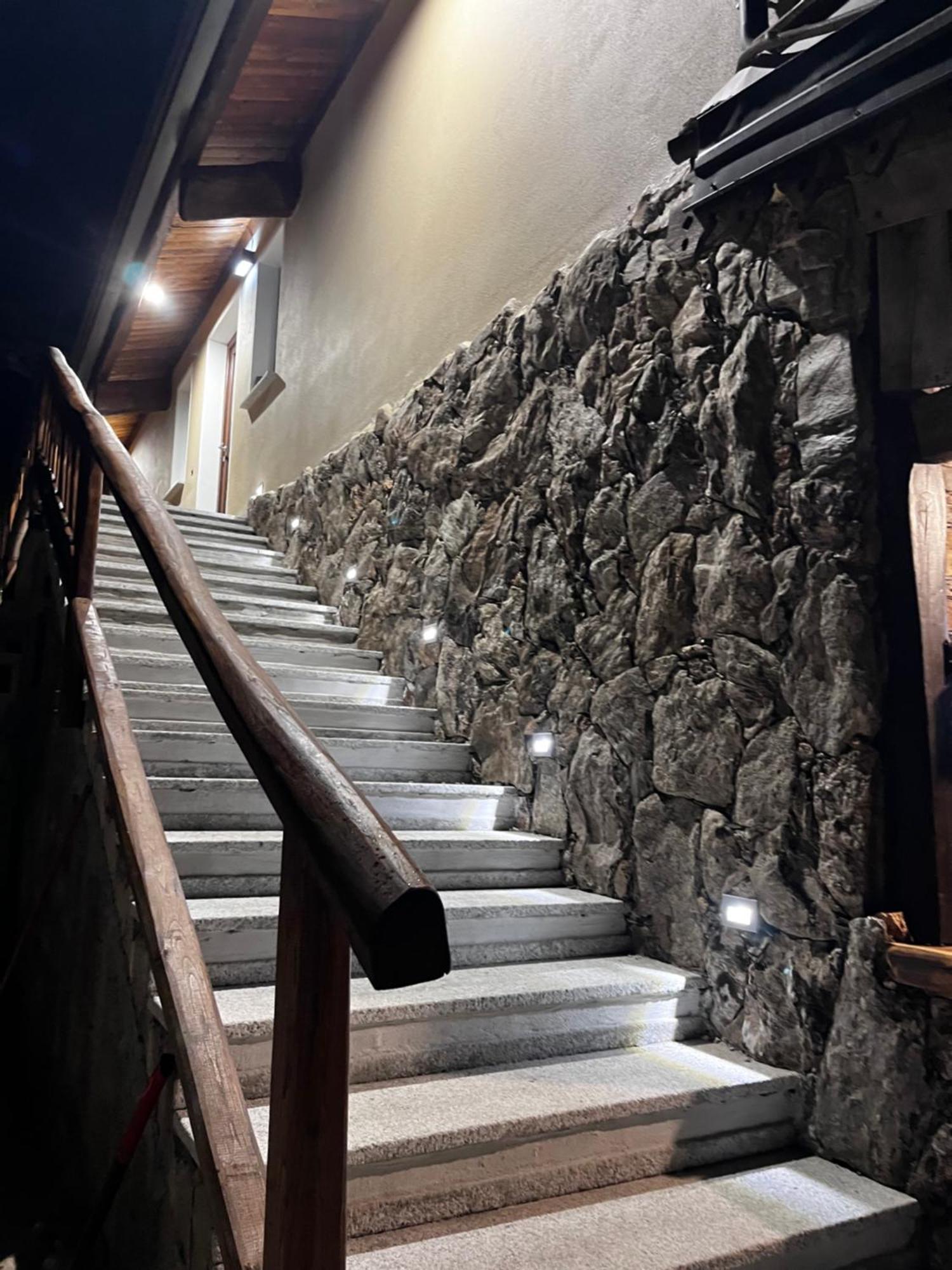 Bed and Breakfast Is Cubas Desulo Esterno foto