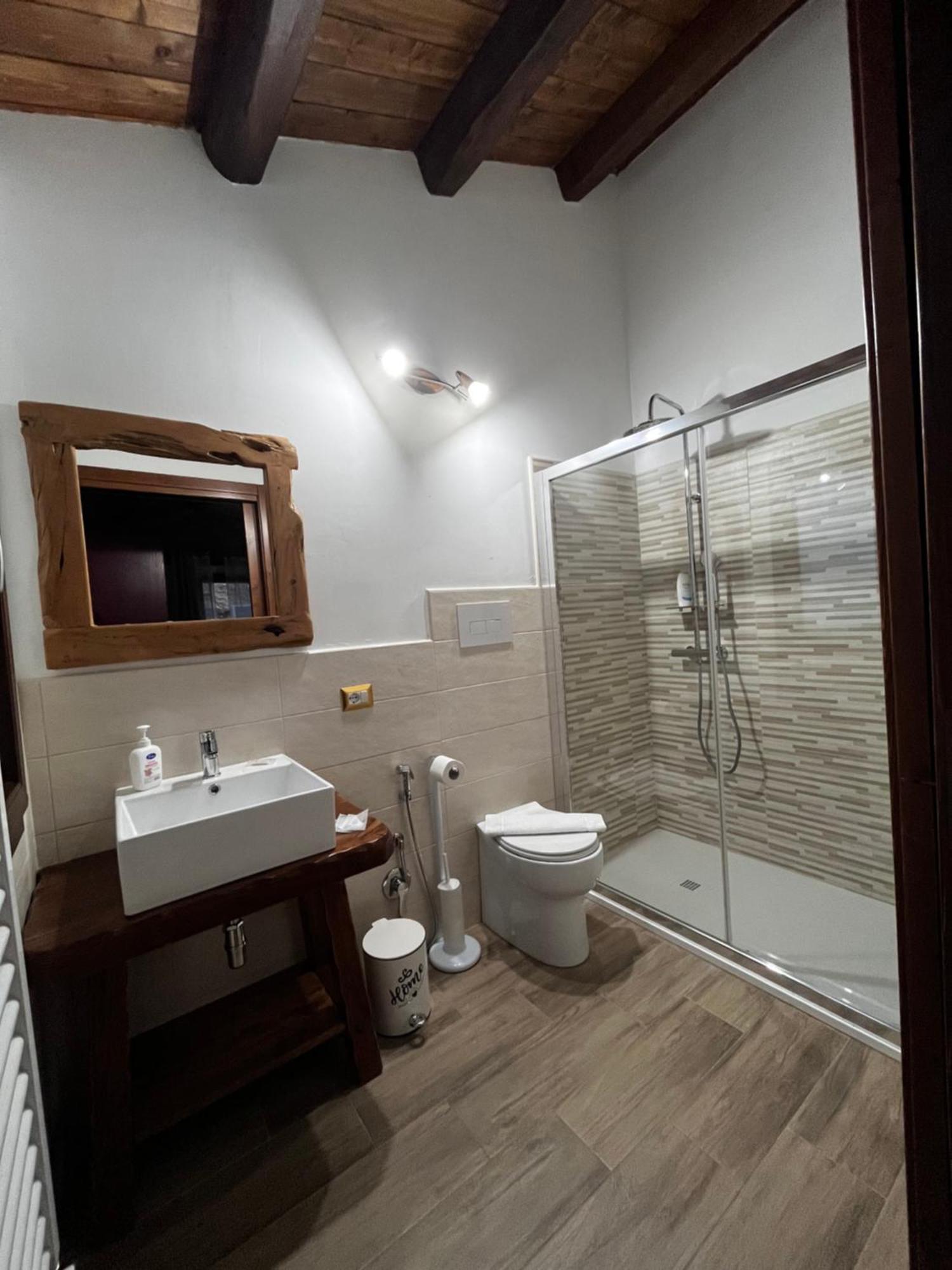 Bed and Breakfast Is Cubas Desulo Esterno foto